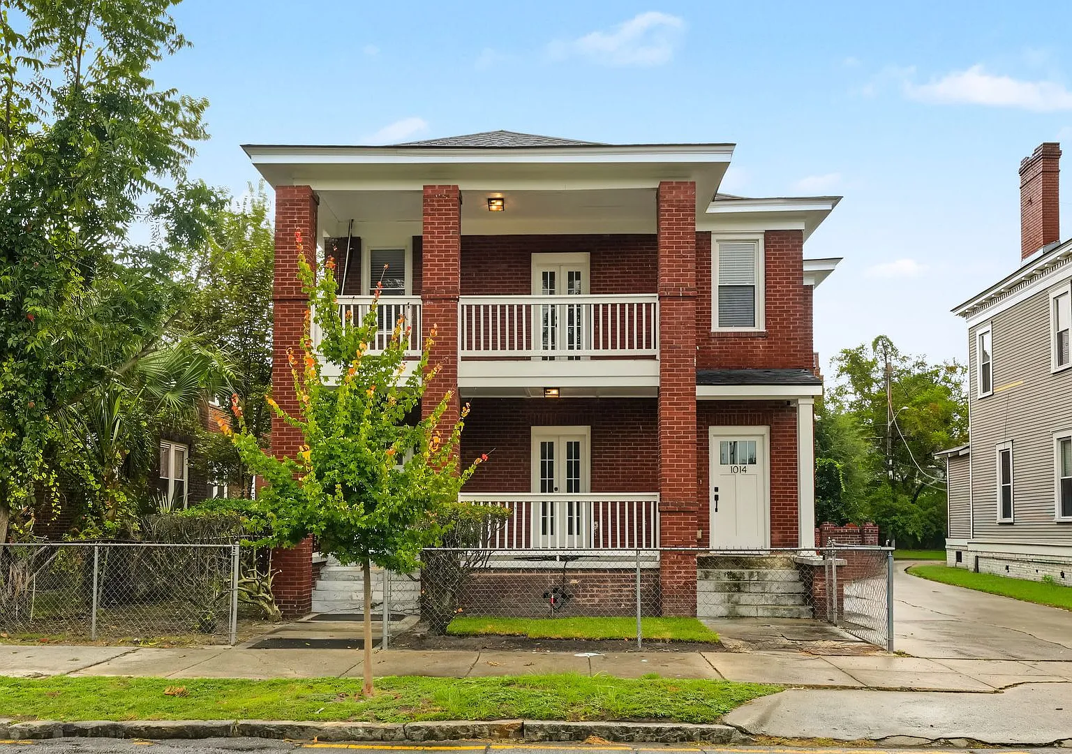 1012-1014 E Anderson St — Photo 1