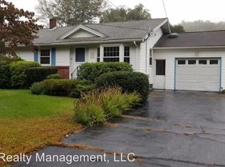 397 Goldthwaite Rd, Whitinsville, MA 01588
