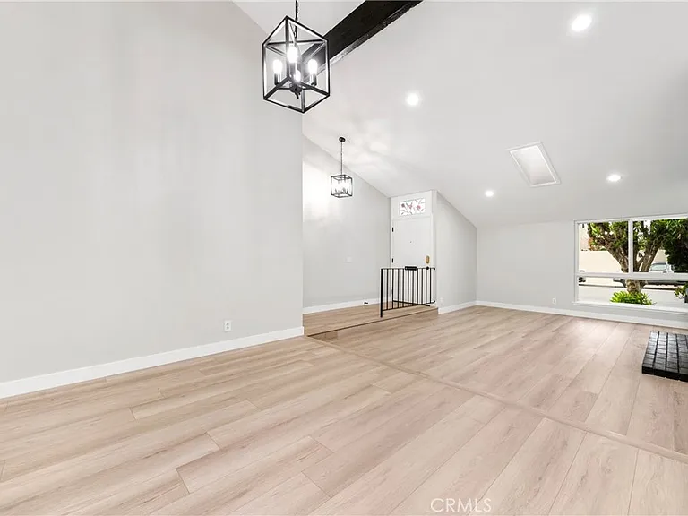 9374 Fleetwood St — Photo 6