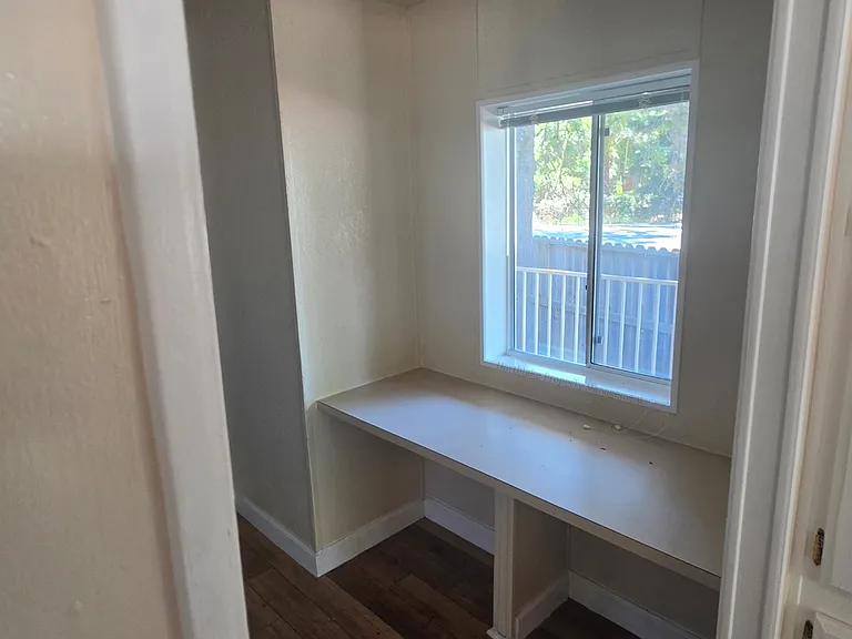 5820 Grove St — Photo 13