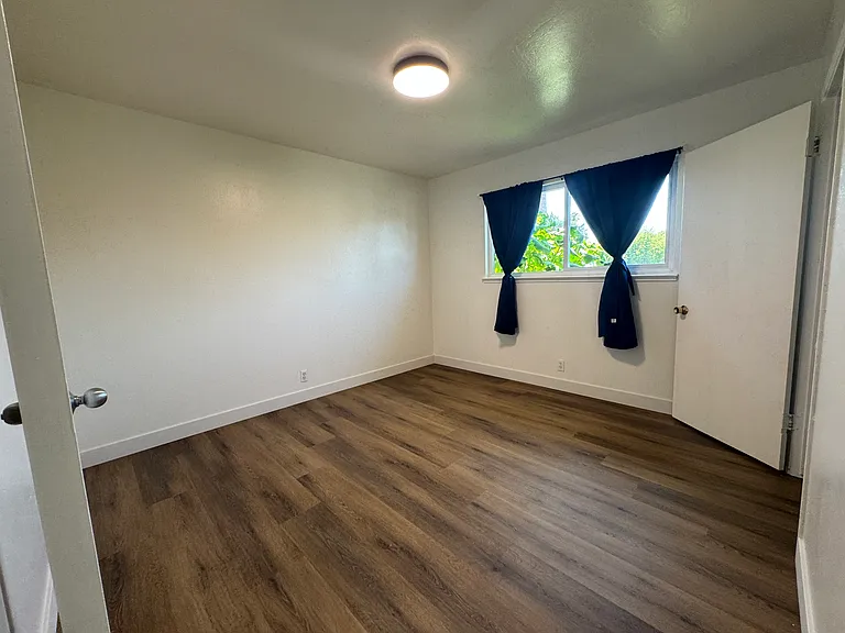 86 Eastwood Ct — Photo 8