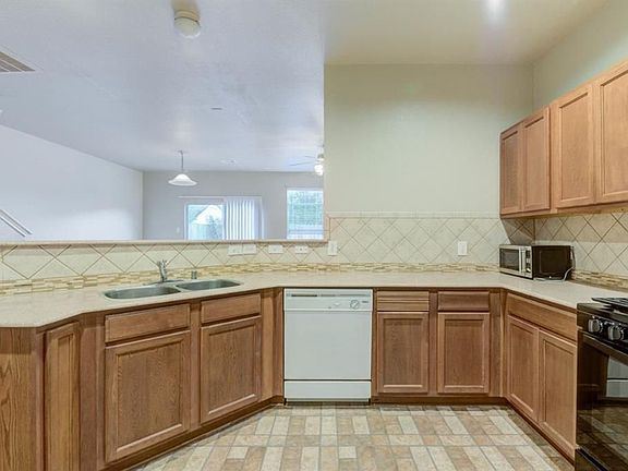 5th image of 13146 Lawsons Creek Ln