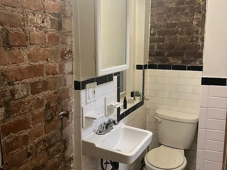 234 Thompson St #7 — Photo 12