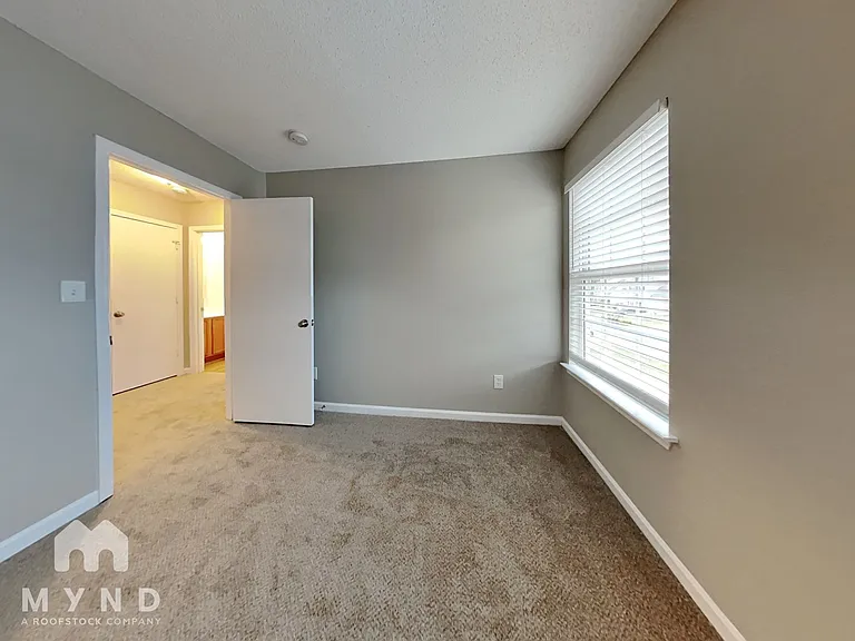 11527 Stewarts Crossing Dr — Photo 19