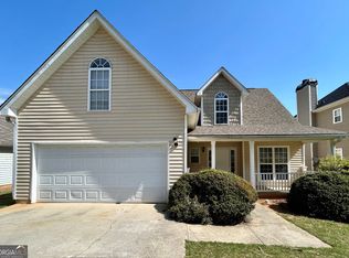 91 Harbour Lake Dr, Fayetteville, GA 30215