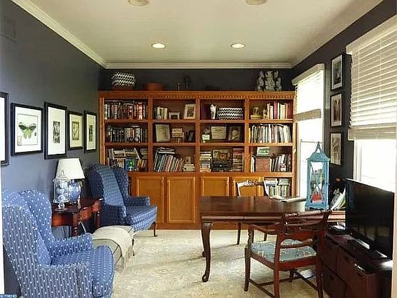 Office off of the foyer