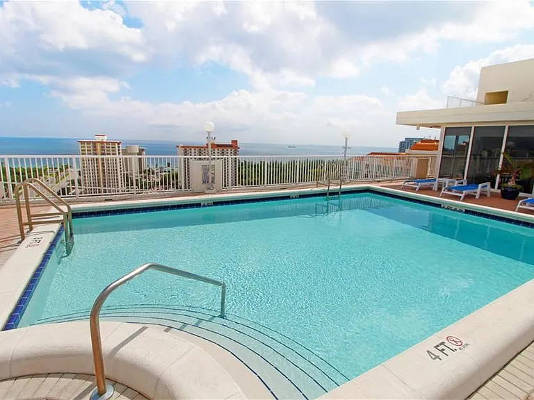 2800 E Sunrise Blvd #19D — Photo 47