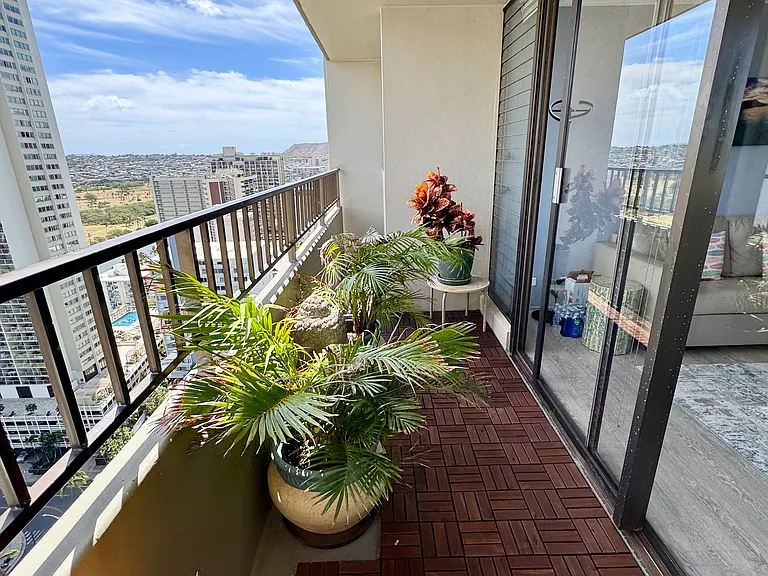 2240 Kuhio Ave #2601 — Photo 11