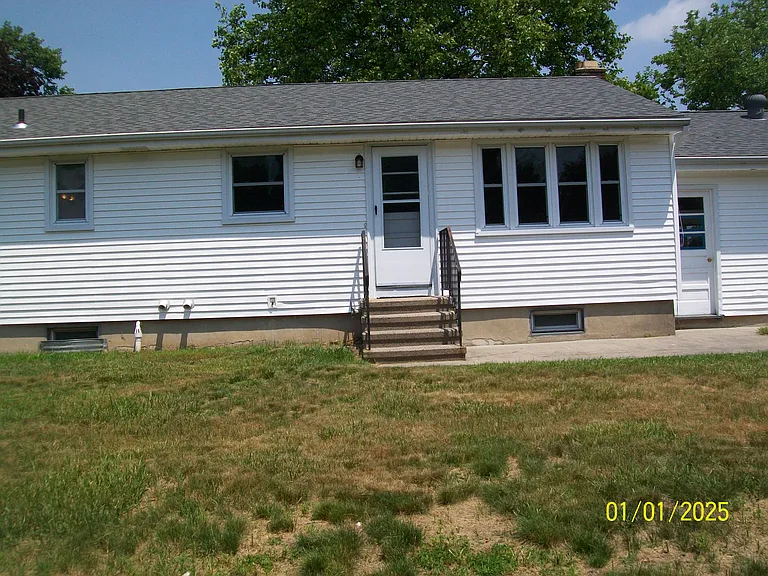 75 Post Oak Rd — Photo 3