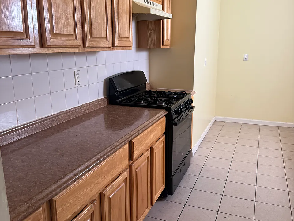 56 Myrtle Ave #2