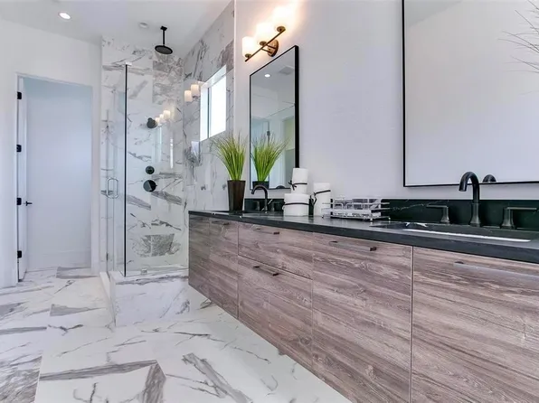317 E 2nd St, Houston, TX 77007