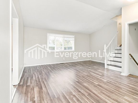 4th image of 31 Rawood Dr