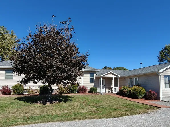 12268 Saraville Rd, Marion, IL 62959