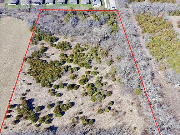 3rd image of 75th & Gleason Rd