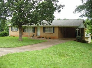 402 Fulton Dr, Kings Mountain, NC 28086