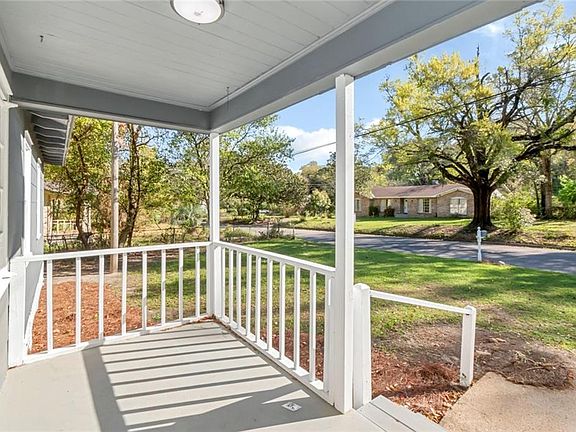 3rd image of 3200 Morgan Rd