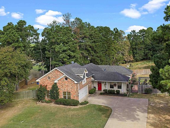 2nd image of 6 Chase Creek Dr S