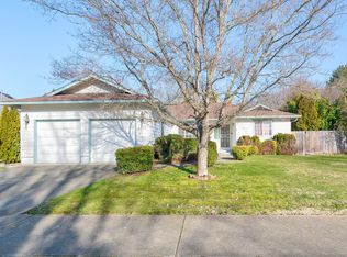 1277 Ironwood Dr, Grants Pass, OR 97526