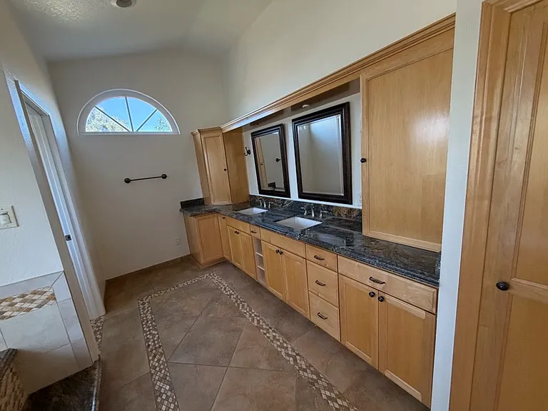 13733 Moonshadow Pl — Photo 15