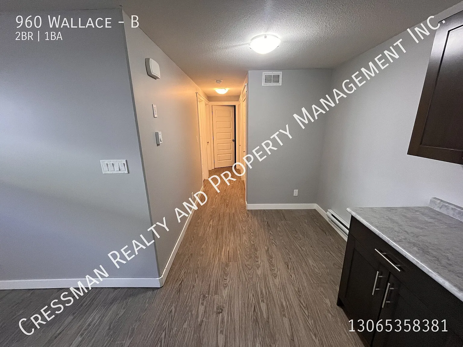 960 Wallace — Photo 4