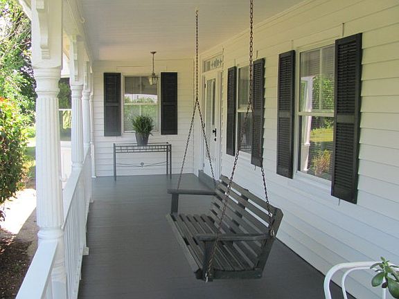 2nd image of 4097 Essex Mill Rd #A