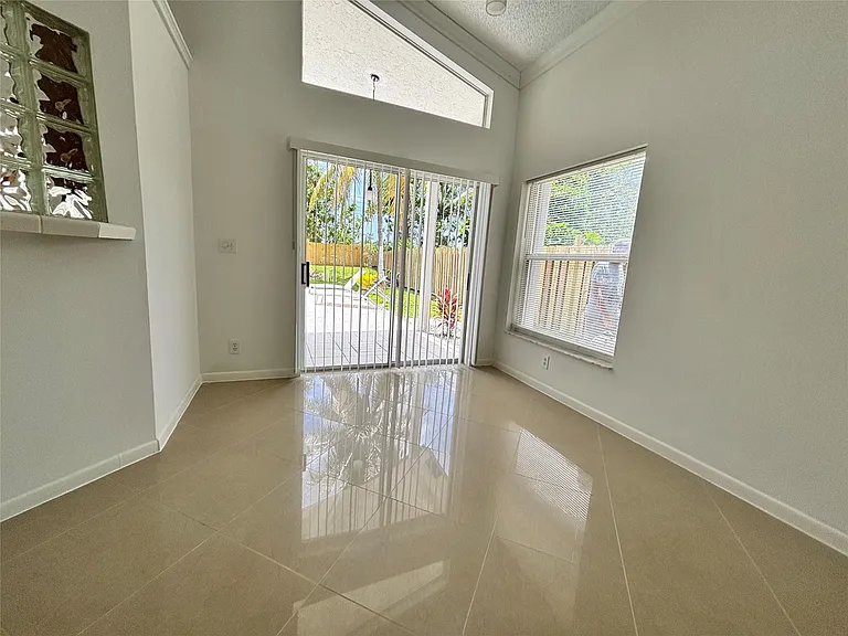 2990 NW 68th Ave — Photo 36