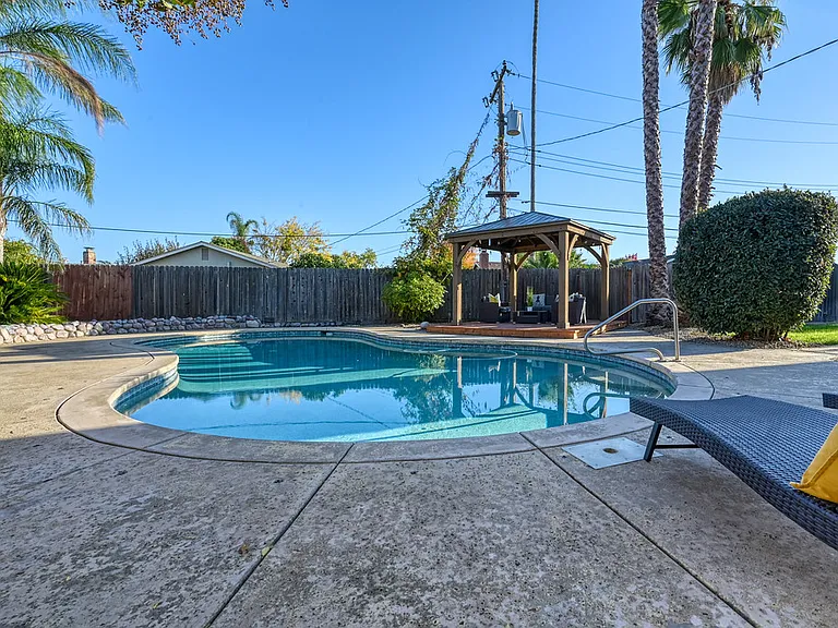 3425 Corbin Way — Photo 47