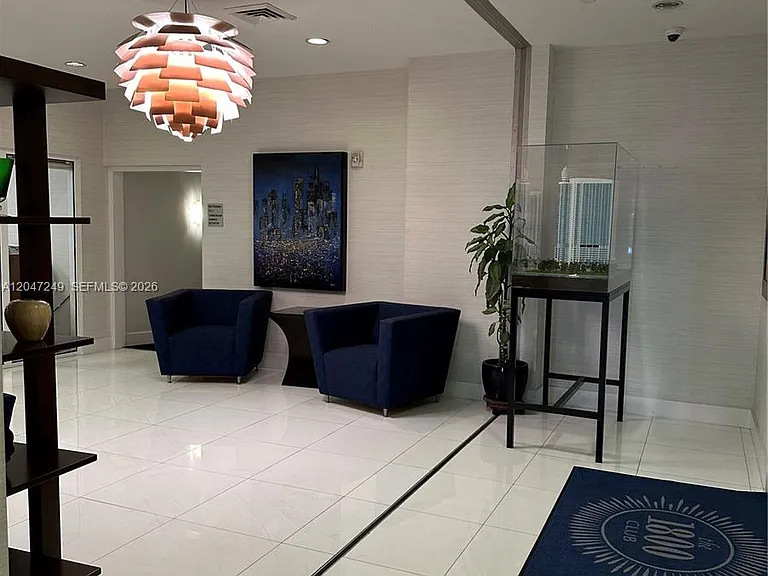 1800 N Bayshore Dr #2315 — Photo 33