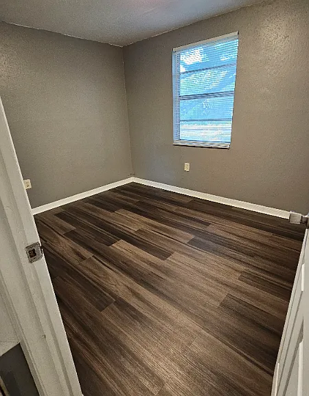 101 Forest St #4 — Photo 8