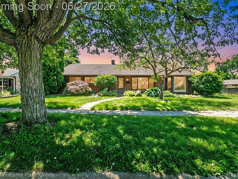 20510 Luna St — Photo 1