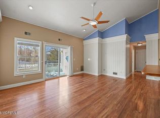 4 Gait Ct, Tinton Falls, NJ 07753