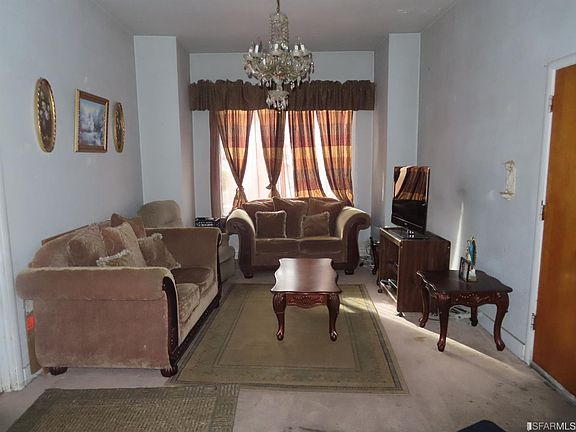 3rd image of 834 Linden Ave