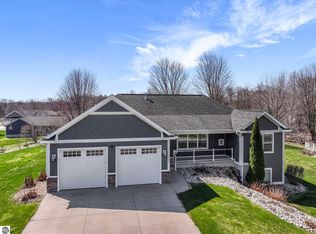 5460 Lone Beech Dr, Traverse City, MI 49685