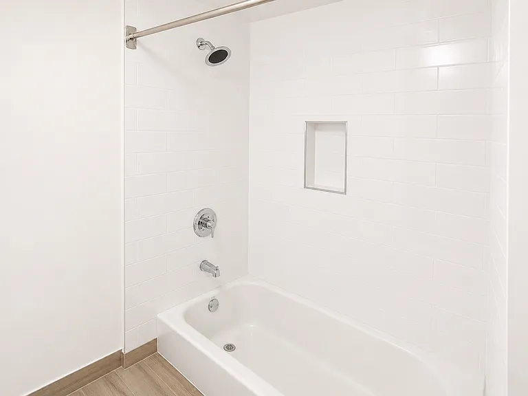 3935 Tweedy Blvd #B — Photo 6