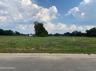 104 E Bluebird Dr, Lafayette, LA 70508