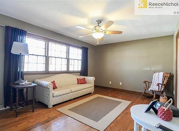 5th image of 7905 Webster Ave