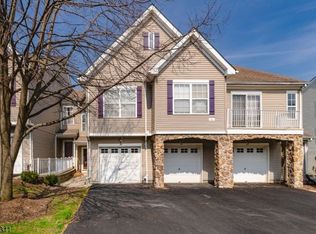 505 Boulder Ridge Dr, Randolph, NJ 07869