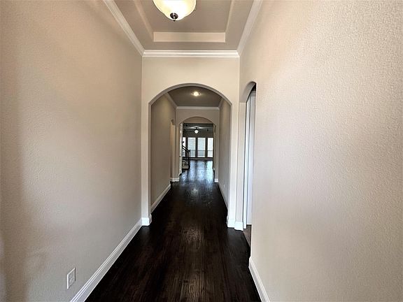 4th image of 708 Alabaster Dr