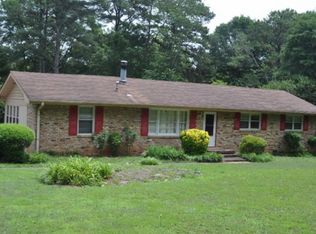 1622 Carolyn Dr, Stone Mountain, GA 30087