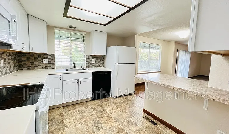 1613 S Palouse Pl — Photo 16