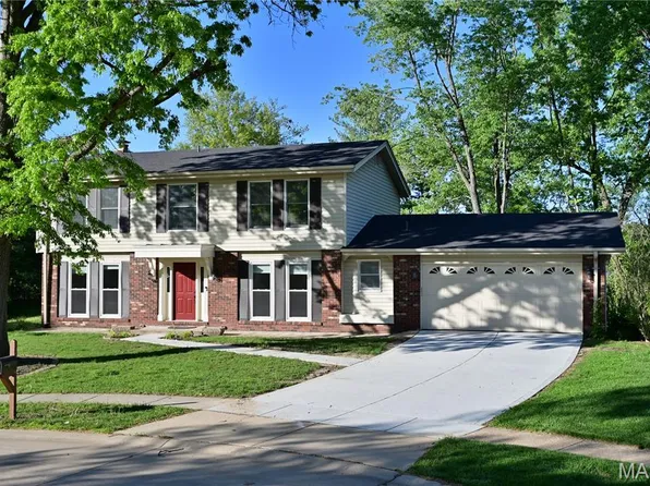 2268 Kittridge Ct, Chesterfield, MO 63017