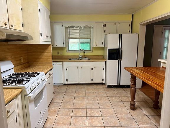 4th image of 108 Browning Cir