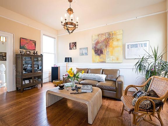 Alternate angle view of living room.