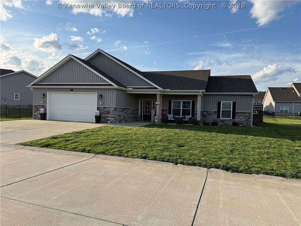 2nd image of 124 Steve Cir