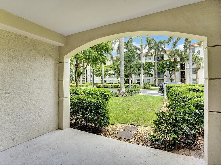 1106 Tuscany Way — Photo 13