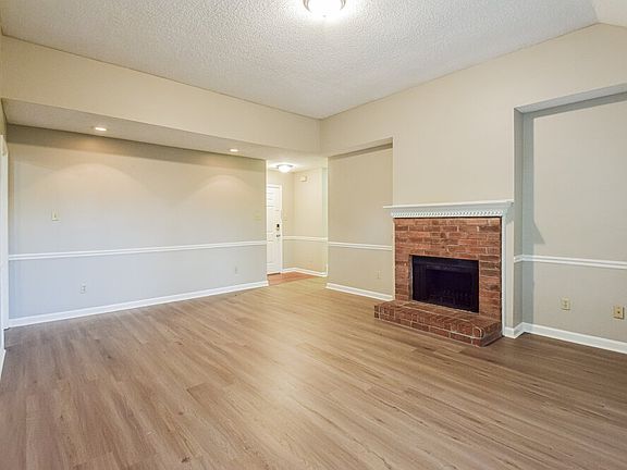 4th image of 7117 Goodman Ridge Dr