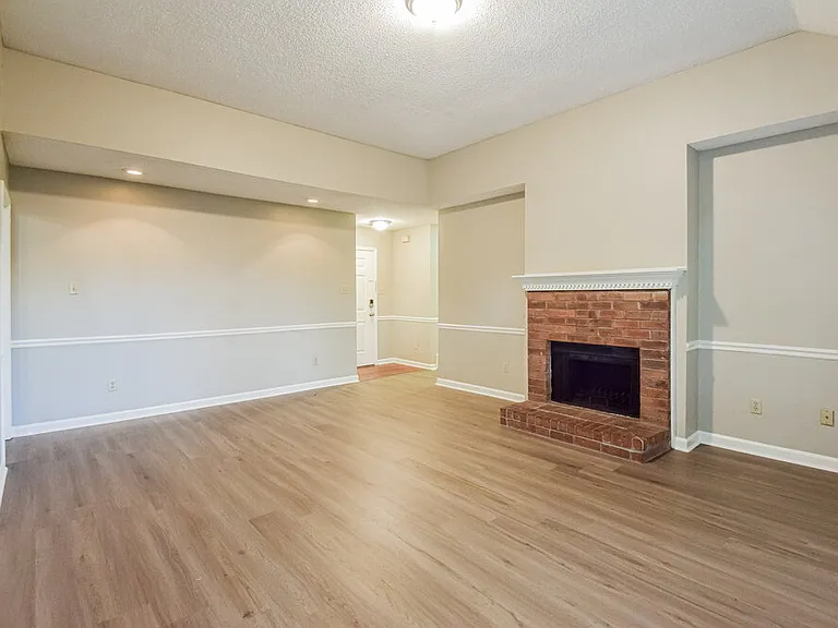 7117 Goodman Ridge Dr — Photo 4