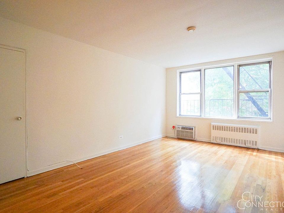 1st image of 150 E 30th St APT 4A