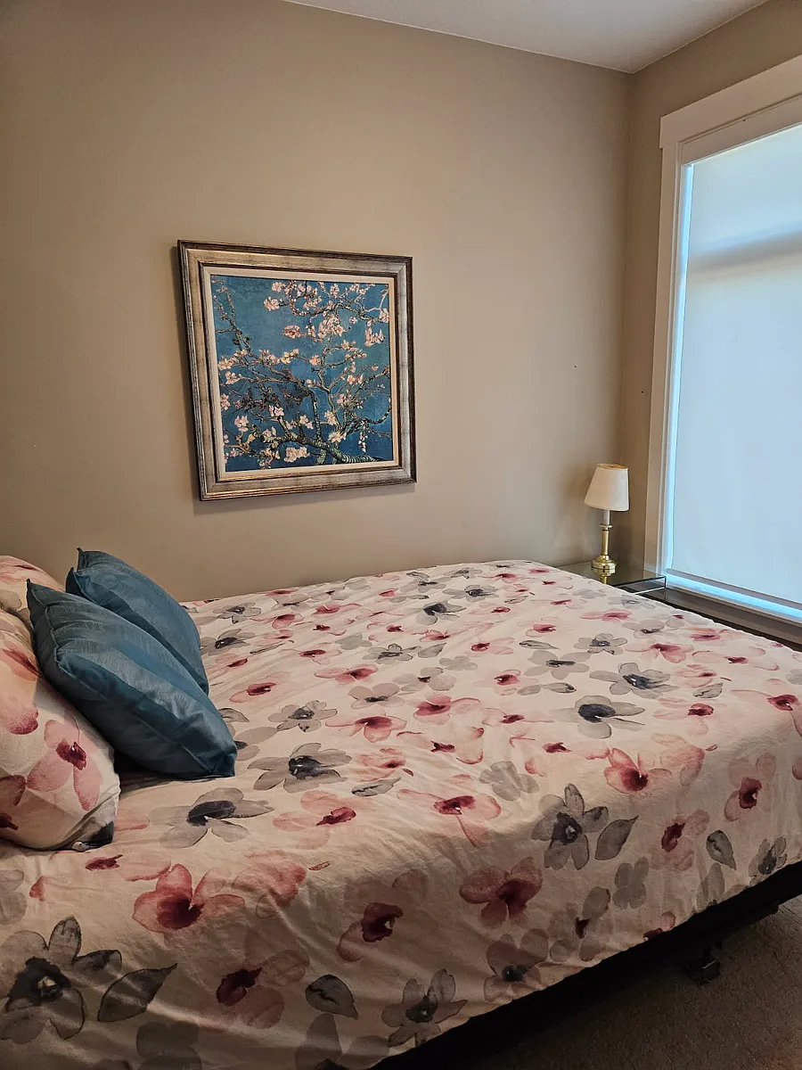 Bedroom A: $800 Private room with Queen sized bed - 64th Ave