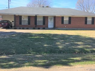 513 Wagner St, Greenwood, MS 38930